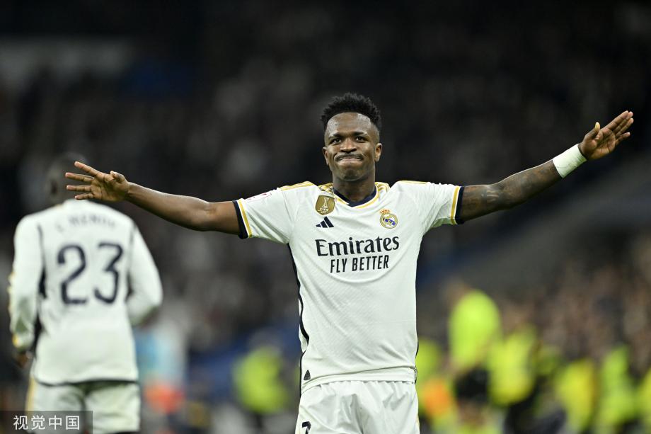 牌双向发力 牌双向发力