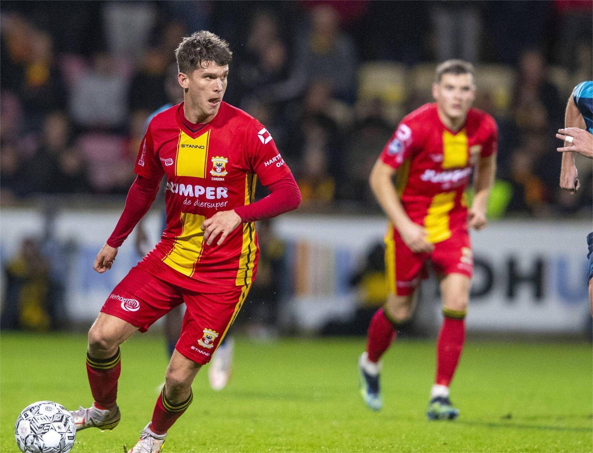 在奥特执掌 在奥特执掌