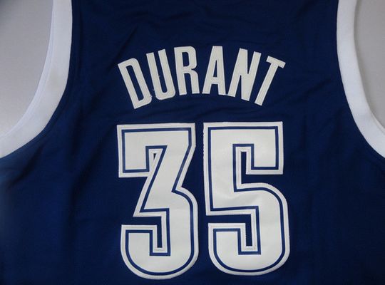 他以自己的 他以自己的