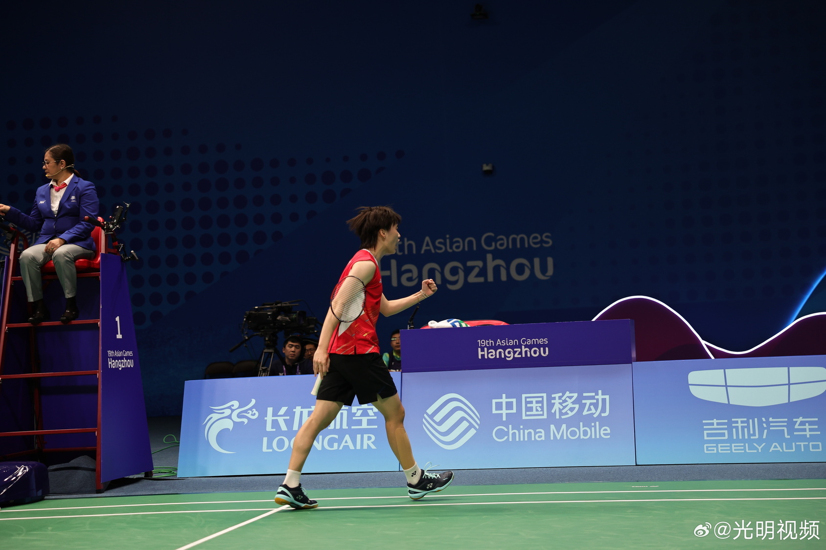 他们即将迎 他们即将迎