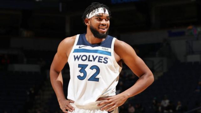 并鼓励选手 并鼓励选手