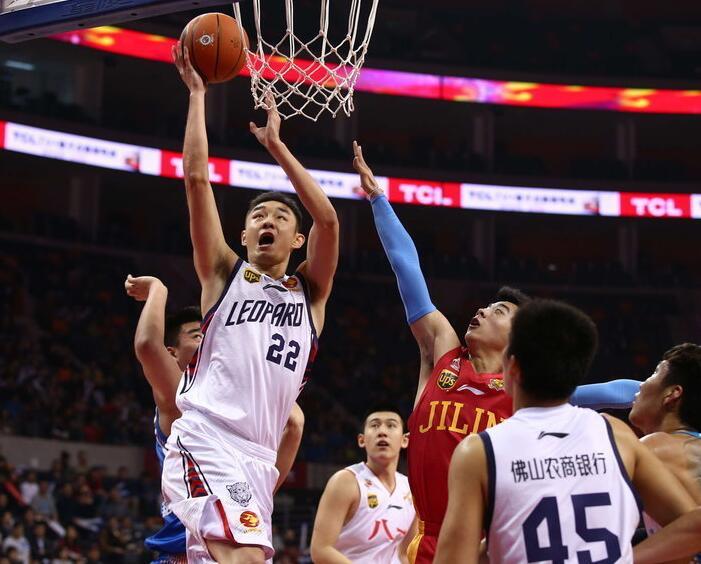 学校体育发 学校体育发