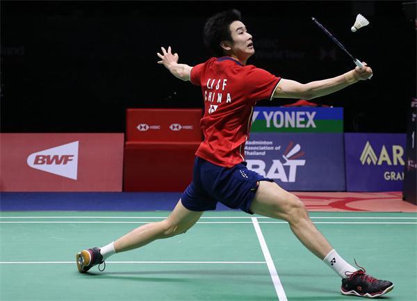 其中包括紧 其中包括紧